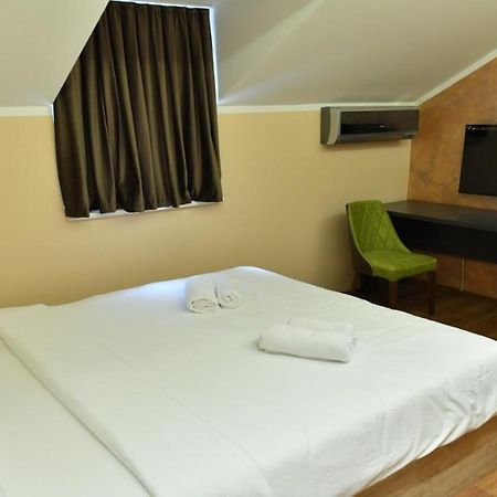 Apartmani Mali Vikend Belgrado Buitenkant foto