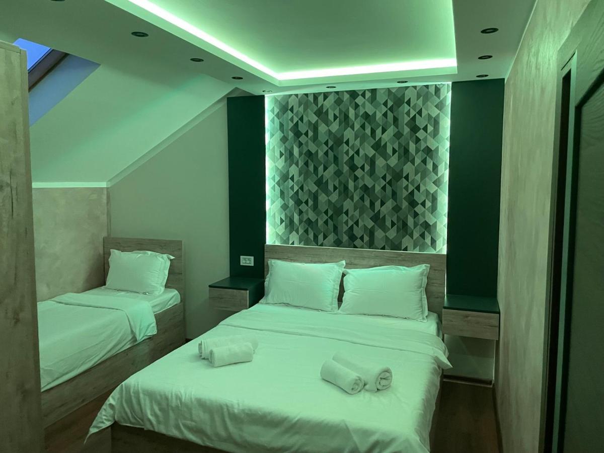 Apartmani Mali Vikend Belgrado Buitenkant foto